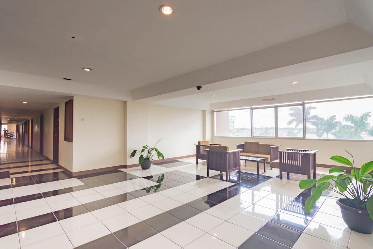 Redliving Apartemen Emerald Tower - Bion Apartel Tower South Бандунг Экстерьер фото